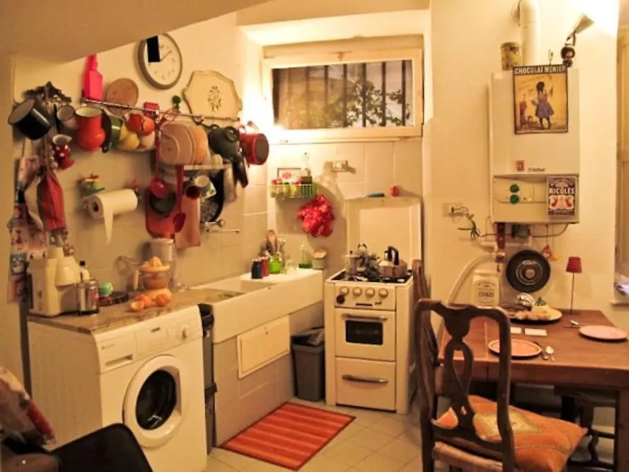 Vintage In Trastevere Rome Apartment