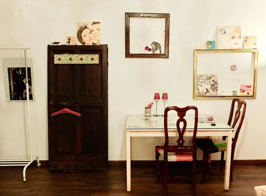 Vintage In Trastevere Rome Appartement