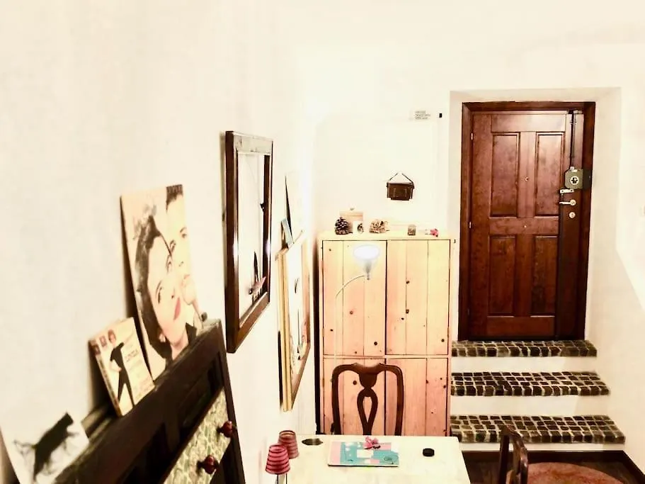 Vintage In Trastevere Rome
